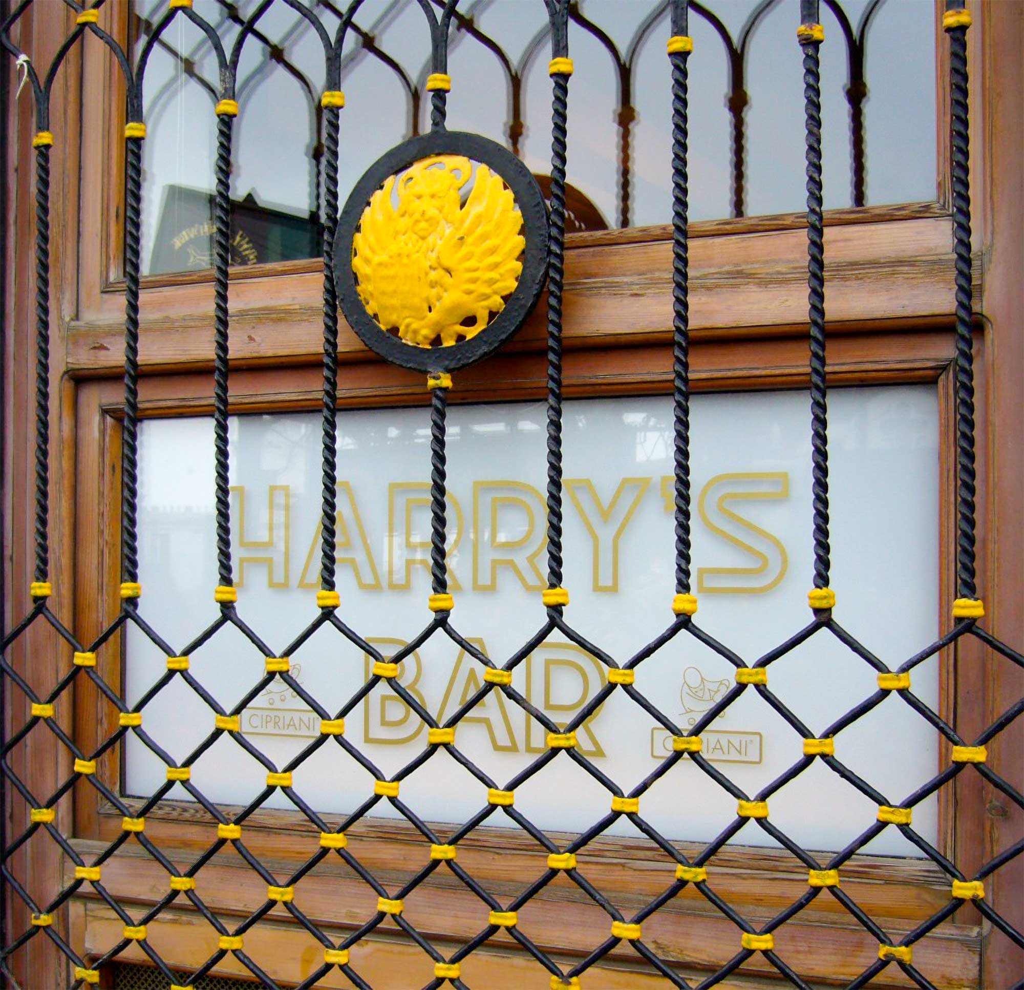 Harry Cipriani Venice Italy Harry S Bar Venice: Sipping History In The
